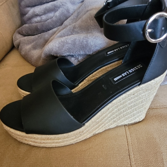 Design Lab by Lord & Taylor Black Wedge Sandal - Picture 2 of 4